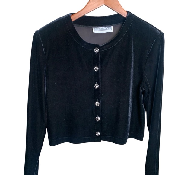Jessica Howard Tops - Black Velvet Long Sleeve Cropped Cardigan Sweater Size Medium